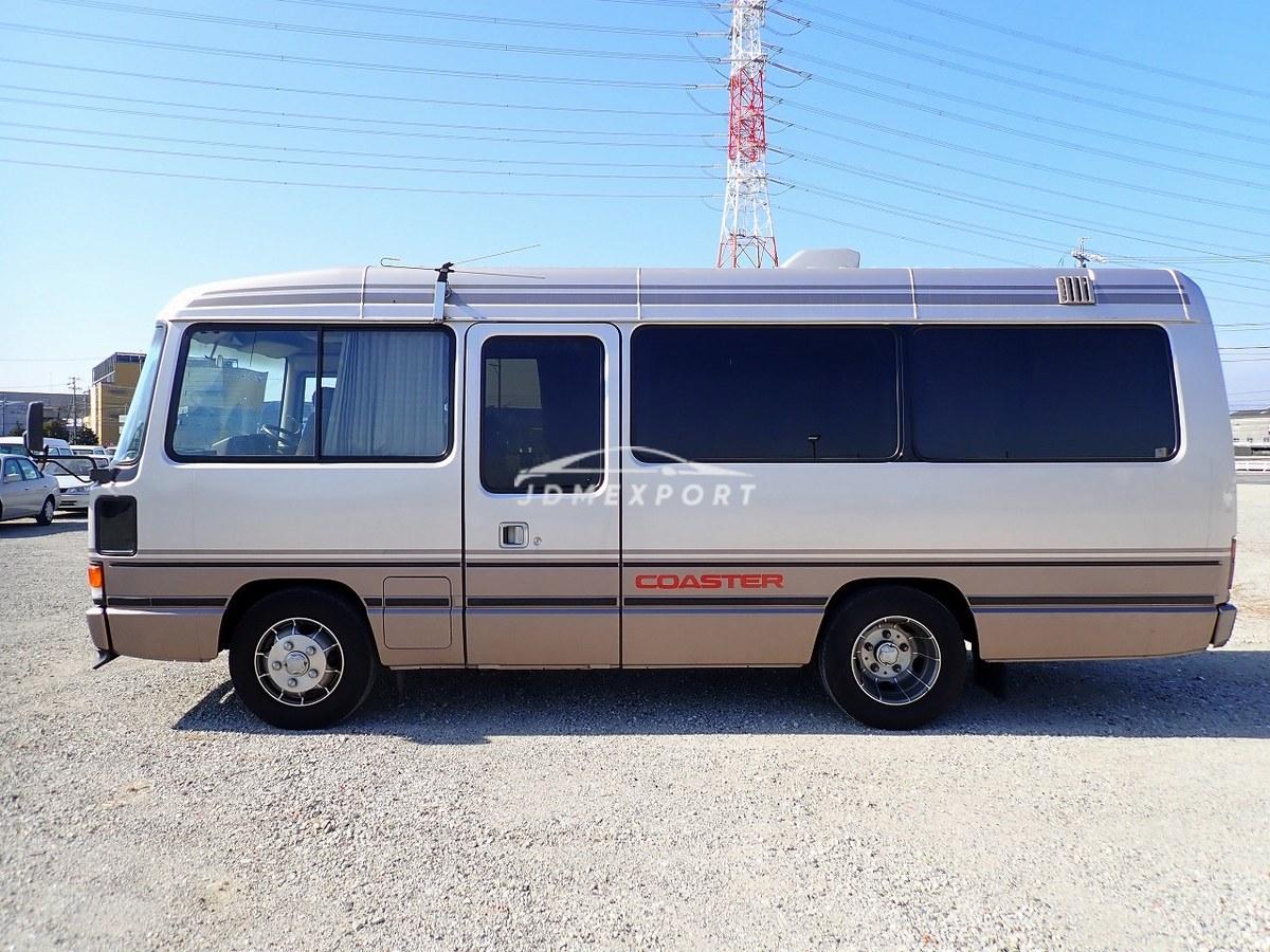 Toyota Coaster 1989 thumbnail 2
