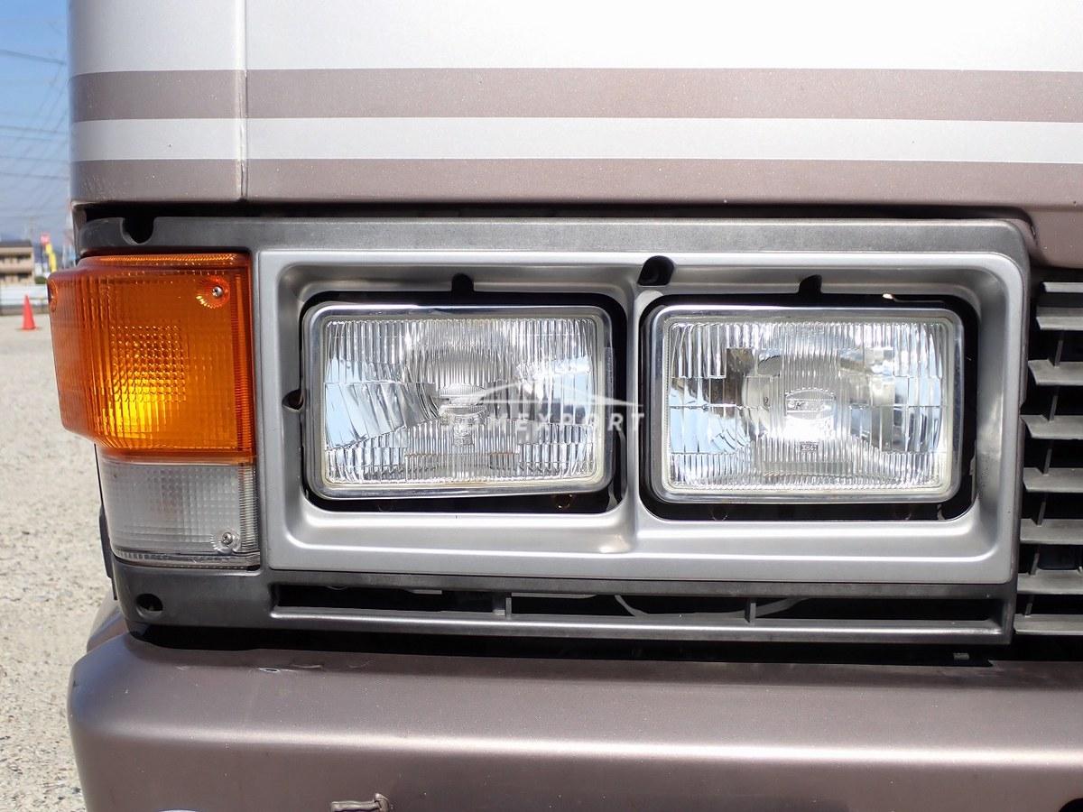 Toyota Coaster 1989 thumbnail 50