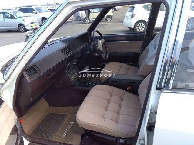 Toyota Mark II 1983 thumbnail 3