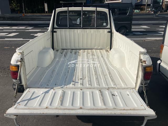 Nissan Sunny Truck 1993 thumbnail 9