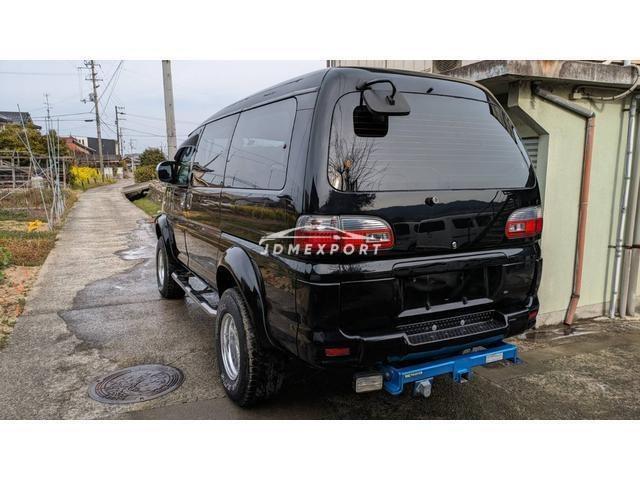 Mitsubishi Delica Spacegear 1997 thumbnail 4