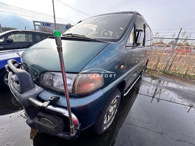 Mitsubishi Delica Spacegear 1994