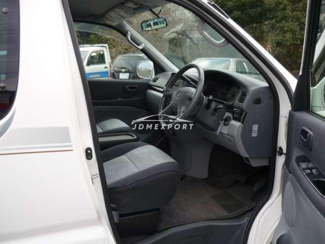 Toyota Touring Hiace 2000 thumbnail 8