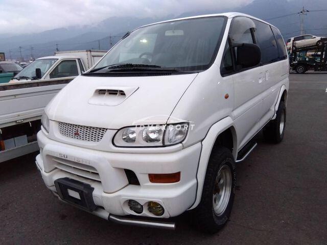 Mitsubishi Delica Spacegear 1999