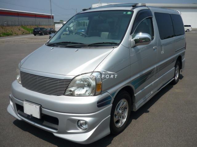 Toyota Regius 1999