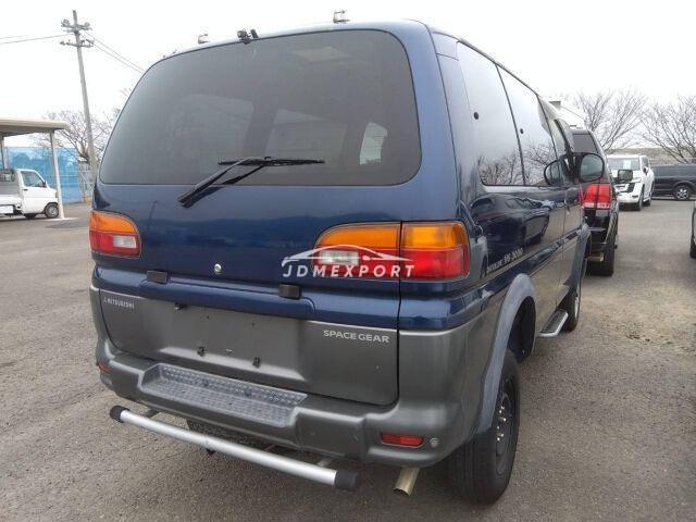 Mitsubishi Delica Spacegear 2001 thumbnail 5
