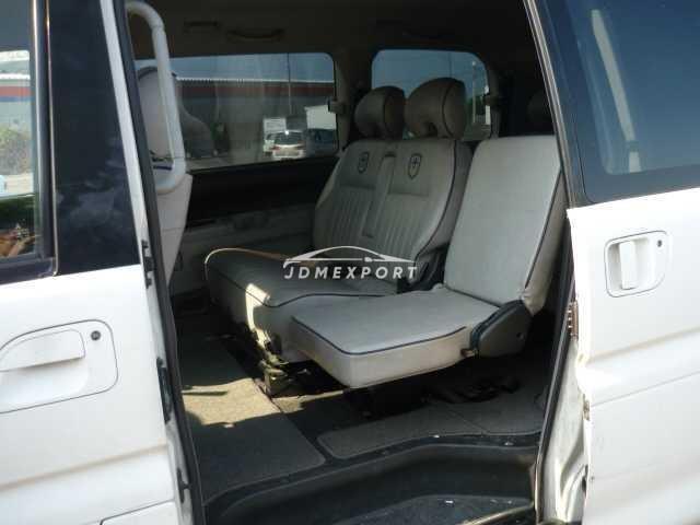 Mitsubishi Delica Spacegear 1999 thumbnail 4