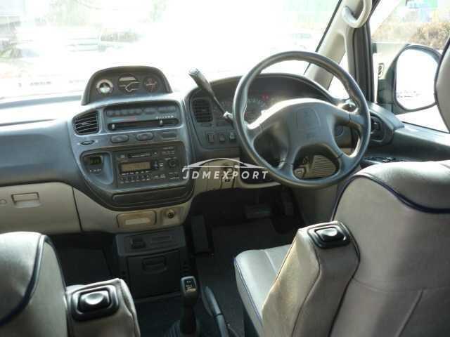 Mitsubishi Delica Spacegear 1999 thumbnail 8