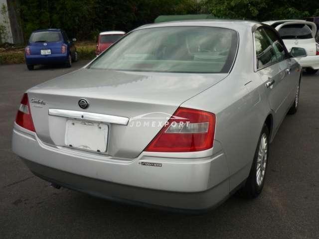 Nissan Cedric 2002 thumbnail 2