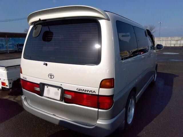 Toyota Granvia 1996 thumbnail 5