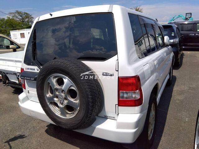 Mitsubishi Pajero iO 1999 thumbnail 5