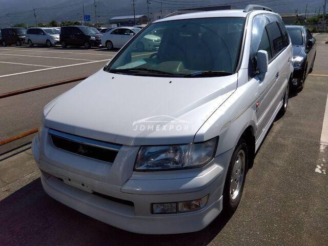 Mitsubishi Chariot Grandis 1999
