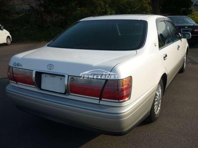 Toyota Crown 2000 thumbnail 2
