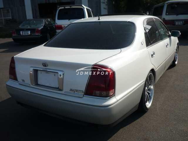 Toyota Crown Majesta 1999 thumbnail 2