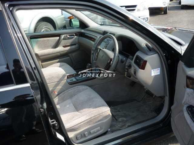 Toyota Crown Majesta 2000 thumbnail 6