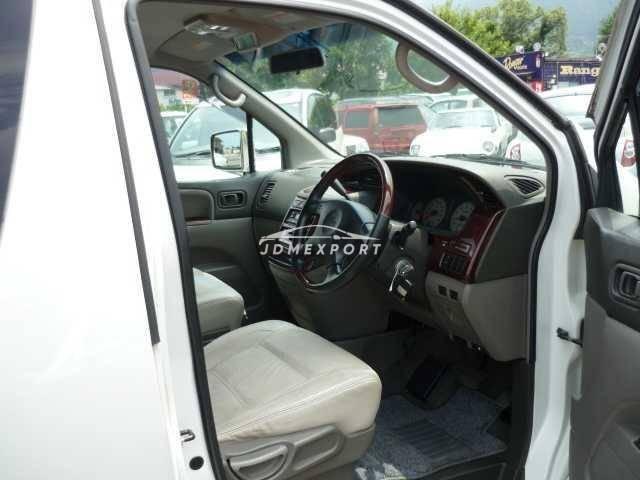 Nissan Elgrand 2001 thumbnail 7