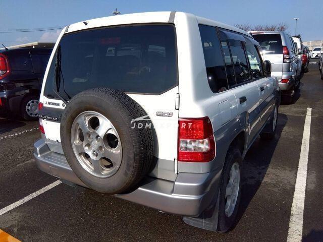Mitsubishi Pajero iO 1999 thumbnail 5