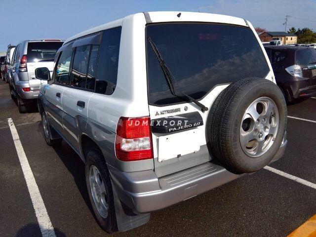 Mitsubishi Pajero iO 1999 thumbnail 2