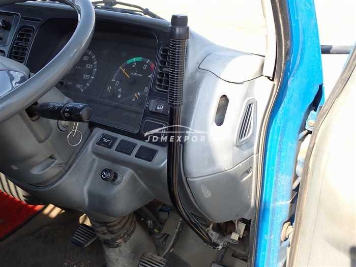 Mitsubishi Fuso Canter 1994 thumbnail 18