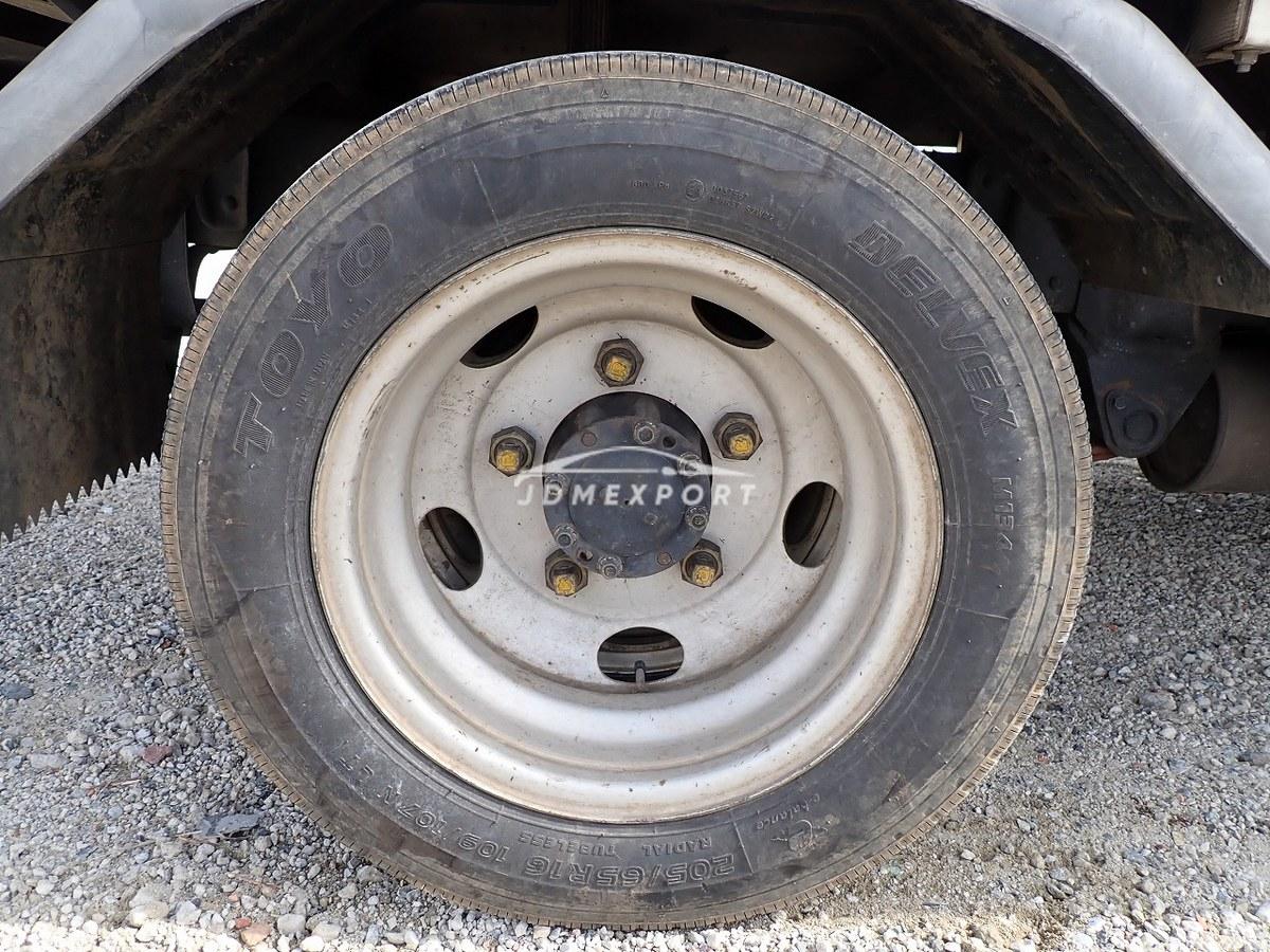 Mitsubishi Fuso Canter 2001 thumbnail 12