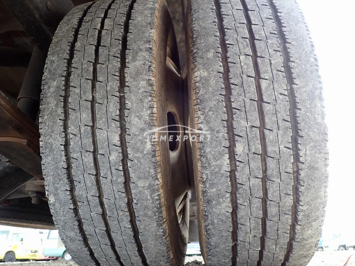 Mitsubishi Fuso Canter 2001 thumbnail 13