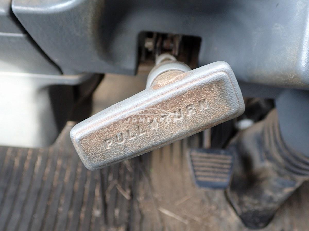 Mitsubishi Fuso Canter 2001 thumbnail 32