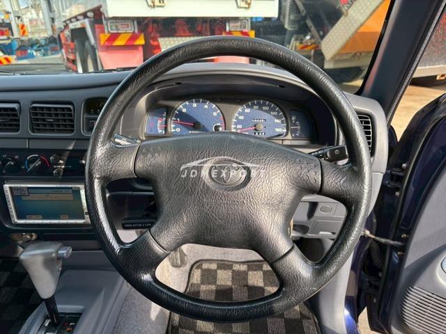 Toyota Hilux 2000 thumbnail 11
