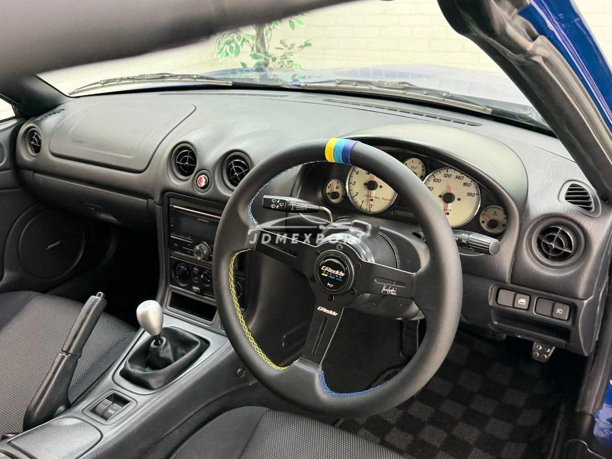 Mazda Roadster 2000 thumbnail 6