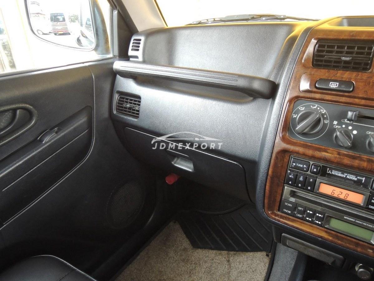 Mitsubishi Pajero Jr 1998 thumbnail 27