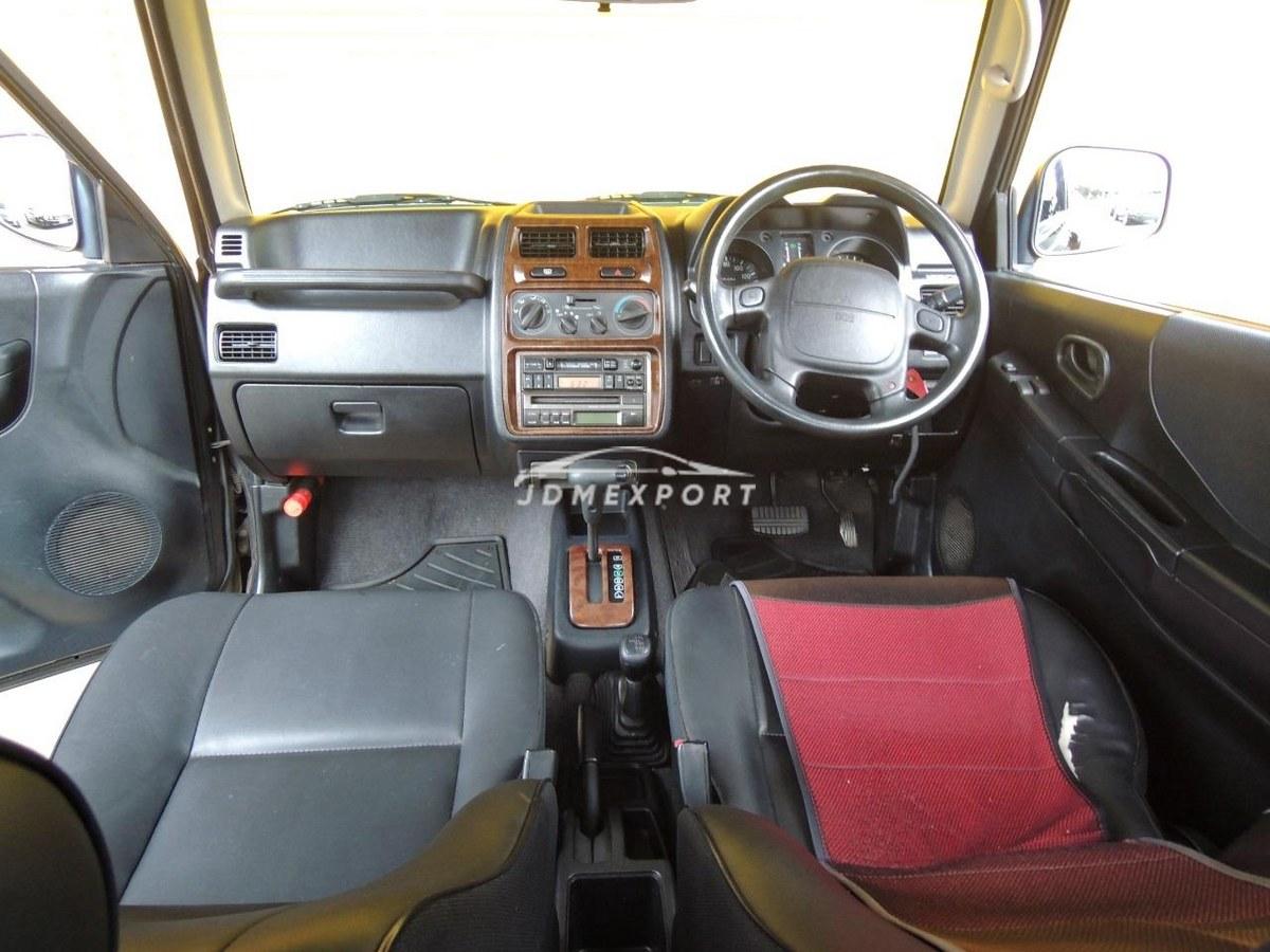 Mitsubishi Pajero Jr 1998 thumbnail 4