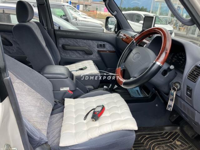 Toyota Land Cruiser Prado 1996 thumbnail 11