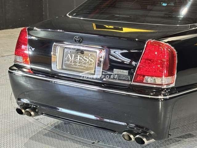 Toyota Crown Majesta 2000 thumbnail 14