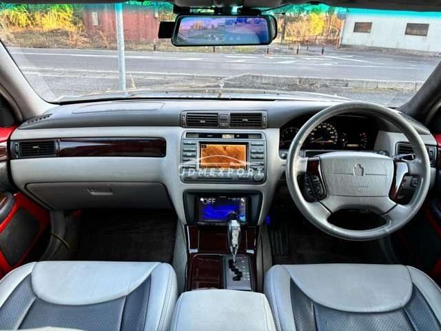 Toyota Crown Majesta 2000 thumbnail 17