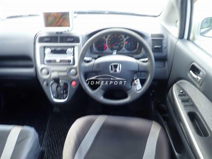 Honda Stream 2001 thumbnail 23