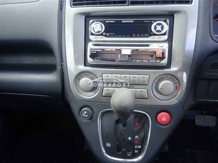 Honda Stream 2001 thumbnail 26