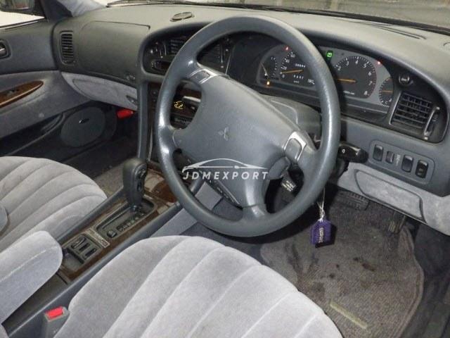 Mitsubishi Debonair 1993 thumbnail 4