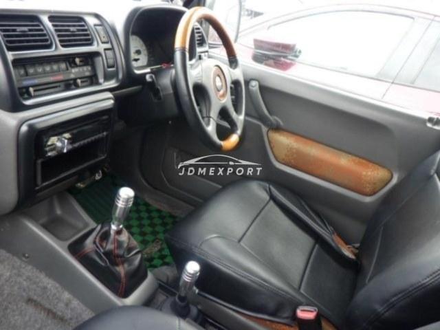 Suzuki Jimny 1999 thumbnail 4