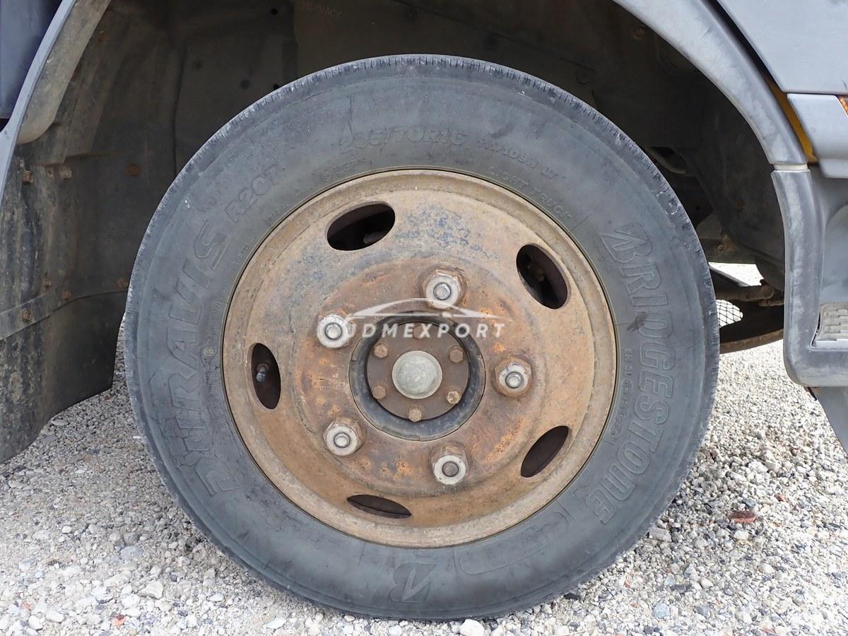 Mitsubishi Fuso Canter 1997 thumbnail 9