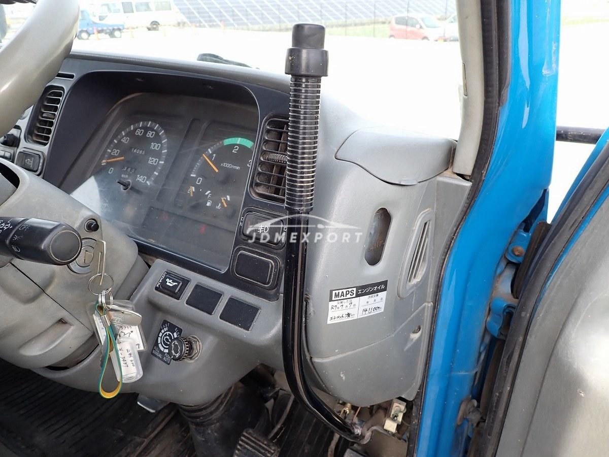 Mitsubishi Fuso Canter 2000 thumbnail 23