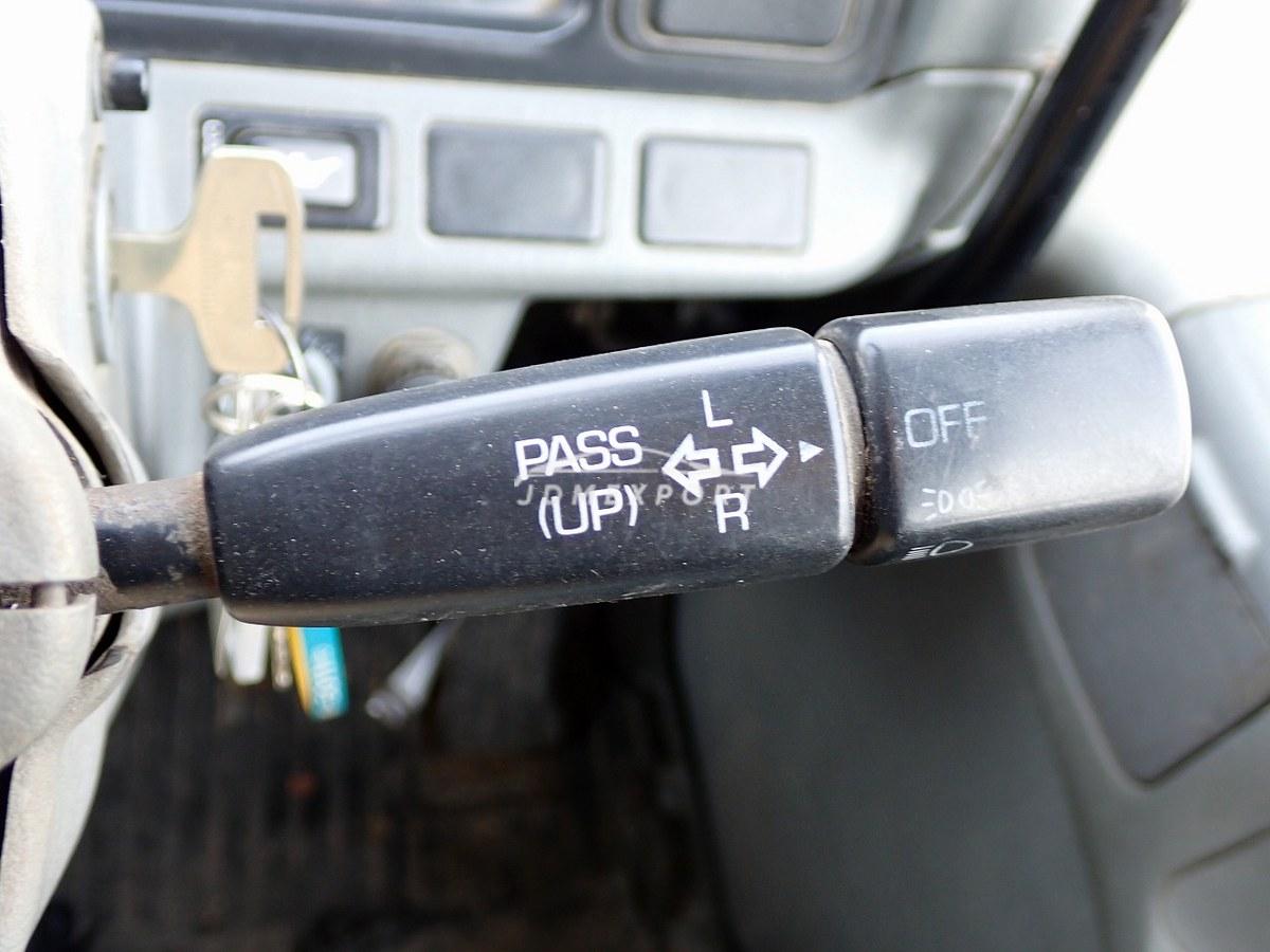 Mitsubishi Fuso Canter 2000 thumbnail 26