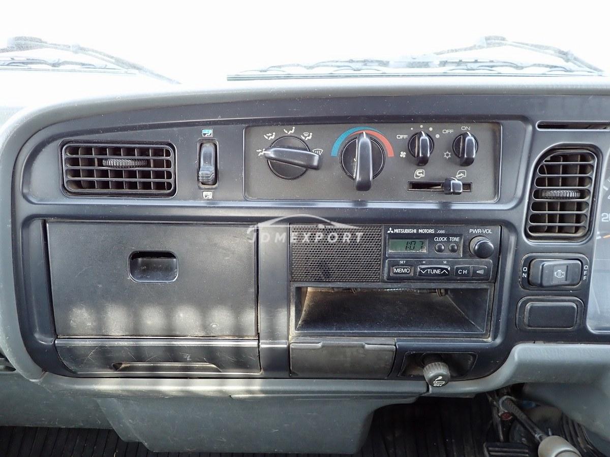 Mitsubishi Fuso Canter 2000 thumbnail 29