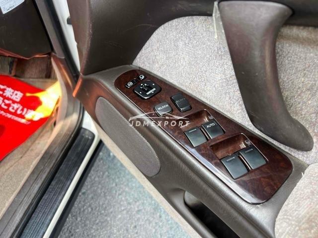 Toyota Crown Majesta 1992 thumbnail 14