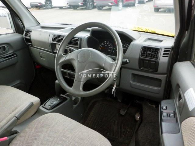 Mitsubishi Town Box 2001 thumbnail 12