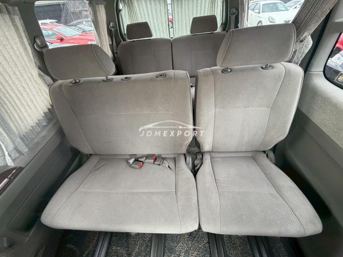 Nissan Elgrand 2001 thumbnail 18
