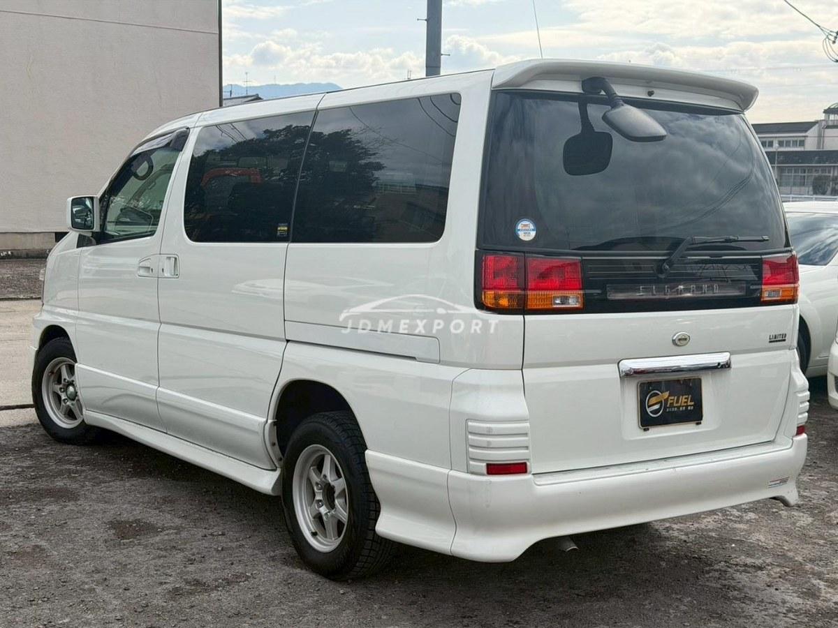 Nissan Elgrand 2001 thumbnail 2
