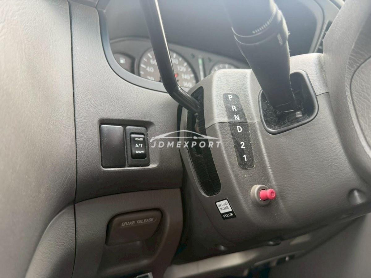 Nissan Elgrand 2001 thumbnail 33
