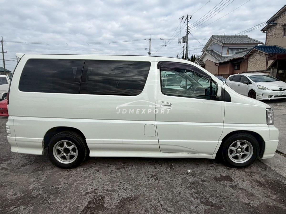 Nissan Elgrand 2001 thumbnail 5