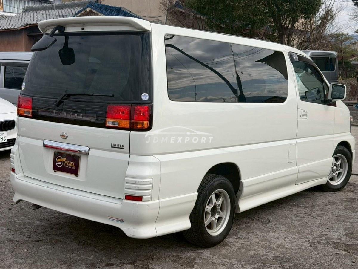 Nissan Elgrand 2001 thumbnail 4