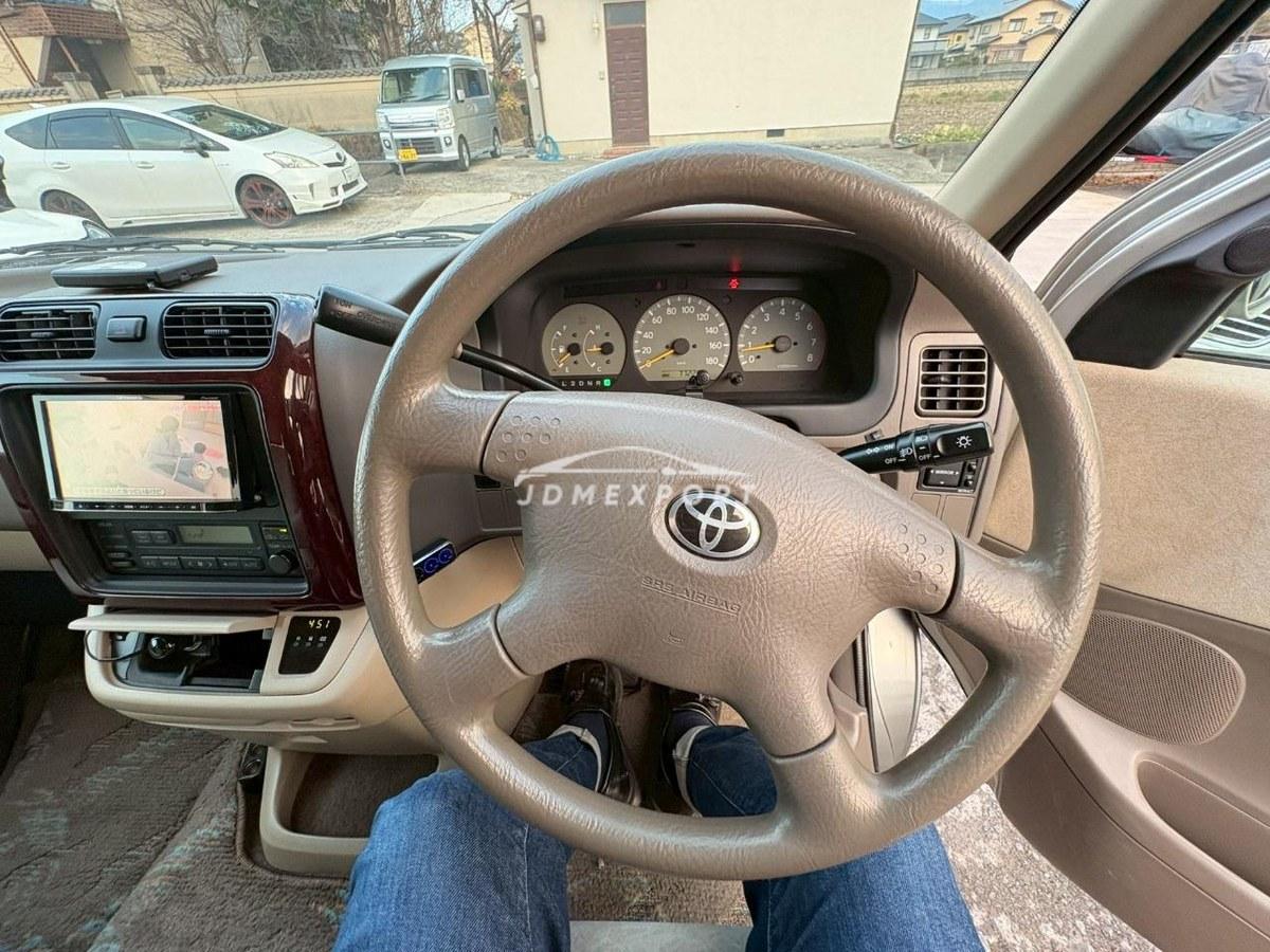 Toyota Grand Hiace 2001 thumbnail 36
