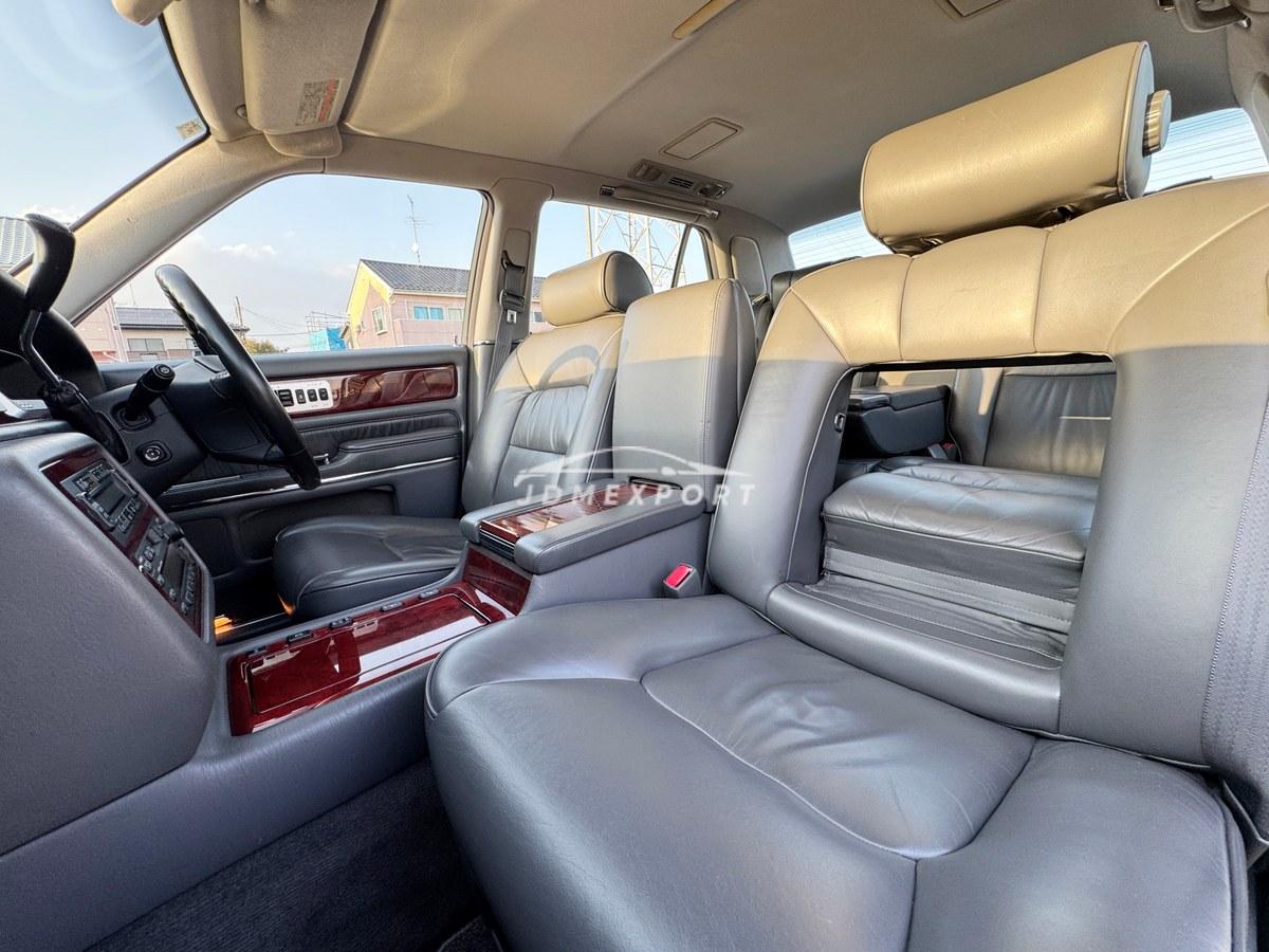 Toyota Century 2000 thumbnail 19